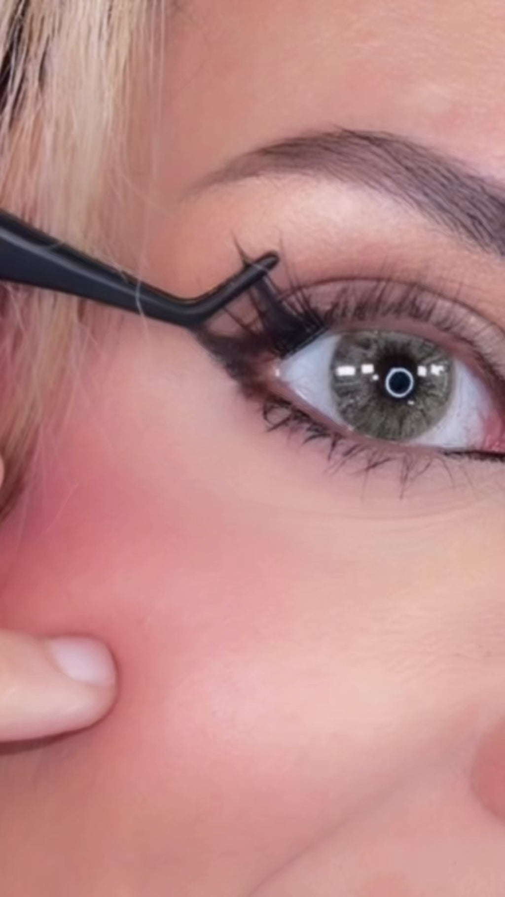 Pop on Lash Extensions + Free Tweezers